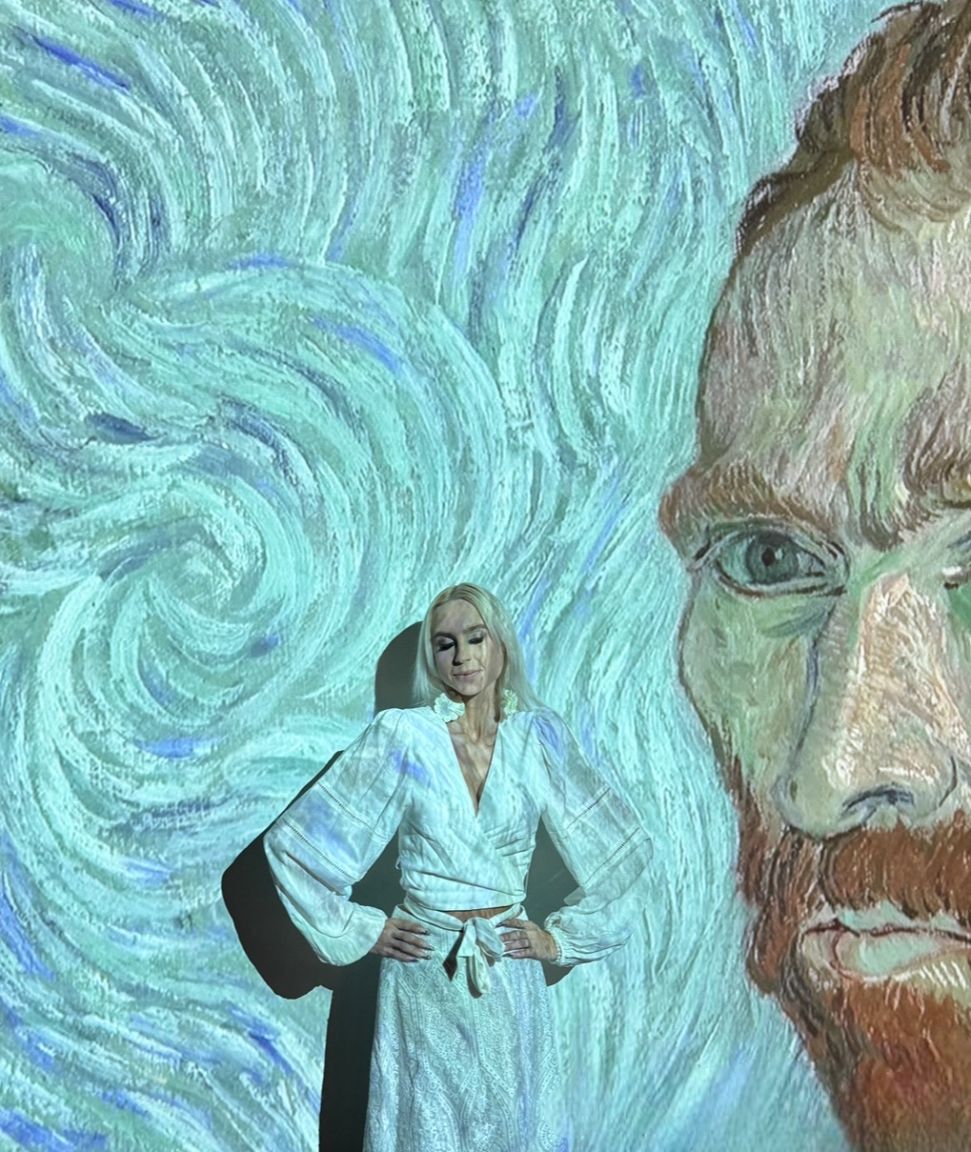 Simonne at Van Gogh: The Immersive Experience